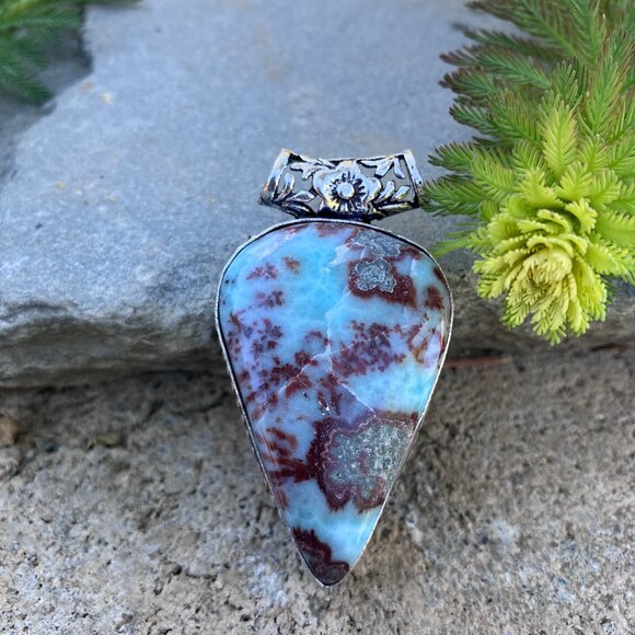 Red and Blue Larimar Pendant Stone Crystal Jewelry - Picture 9 of 10